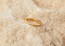 Load image into Gallery viewer, Beaded Split Band - 18kt Yellow Gold
