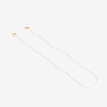 Load image into Gallery viewer, Pearl Eyewear Chain - White