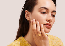 Load image into Gallery viewer, Deco Ring - 9kt Yellow Gold
