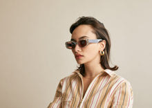 Load image into Gallery viewer, Donna Sunglasses - Water

