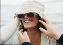 Load image into Gallery viewer, Donna Sunglasses - Water
