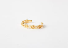 Load image into Gallery viewer, Solar Halo Cuff - Yellow Gold Plate
