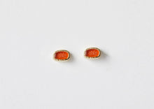 Load image into Gallery viewer, Surya Studs - 9kt Yellow Gold
