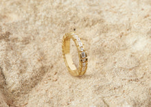 Load image into Gallery viewer, Ellsworth Ice Band - 18kt Yellow Gold
