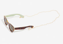 Load image into Gallery viewer, Pearl Eyewear Chain - White
