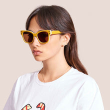 Load image into Gallery viewer, Diving For Gold Sunglasses - Turmeric
